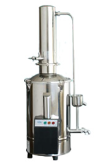 蒸馏水器